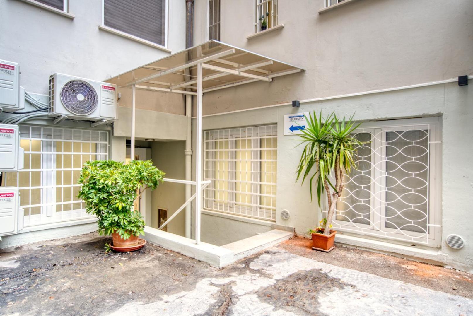 Отель Italianflat - Subway Milano Экстерьер фото